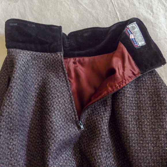 HOLD - Vintage Compagnie N.G. Women 36 Flared Wool Skirt - Picture 7 of 9